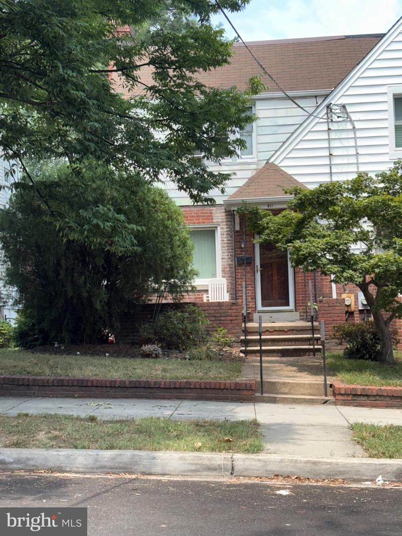 411 Peabody St NW — photo