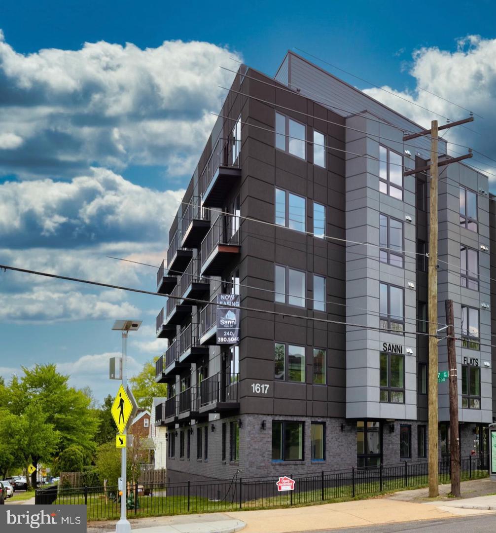 1617 Rhode Island Ave NE #402 — photo