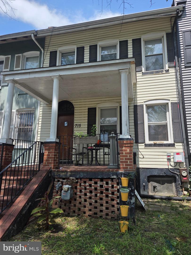 715 Shepherd St NW — photo