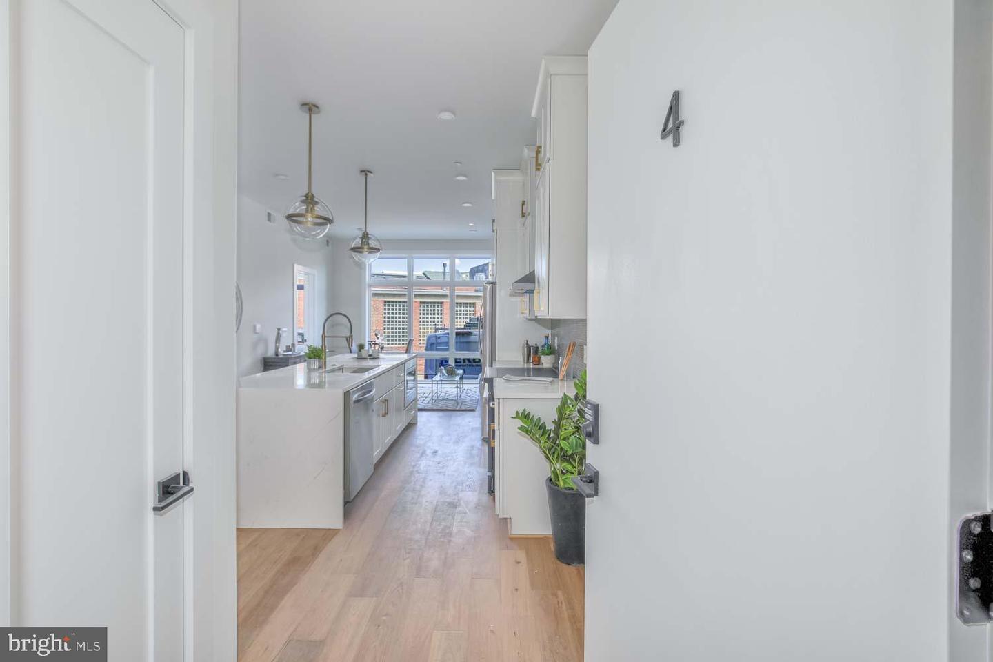 4347 Harrison St NW #4 — photo
