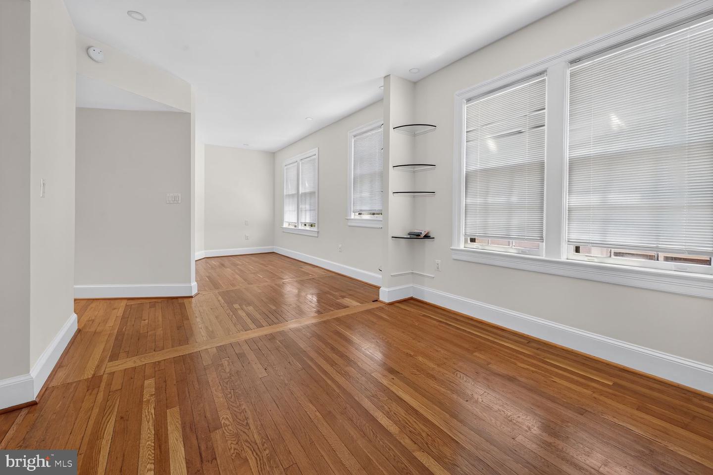3120 R St NW #207 — photo