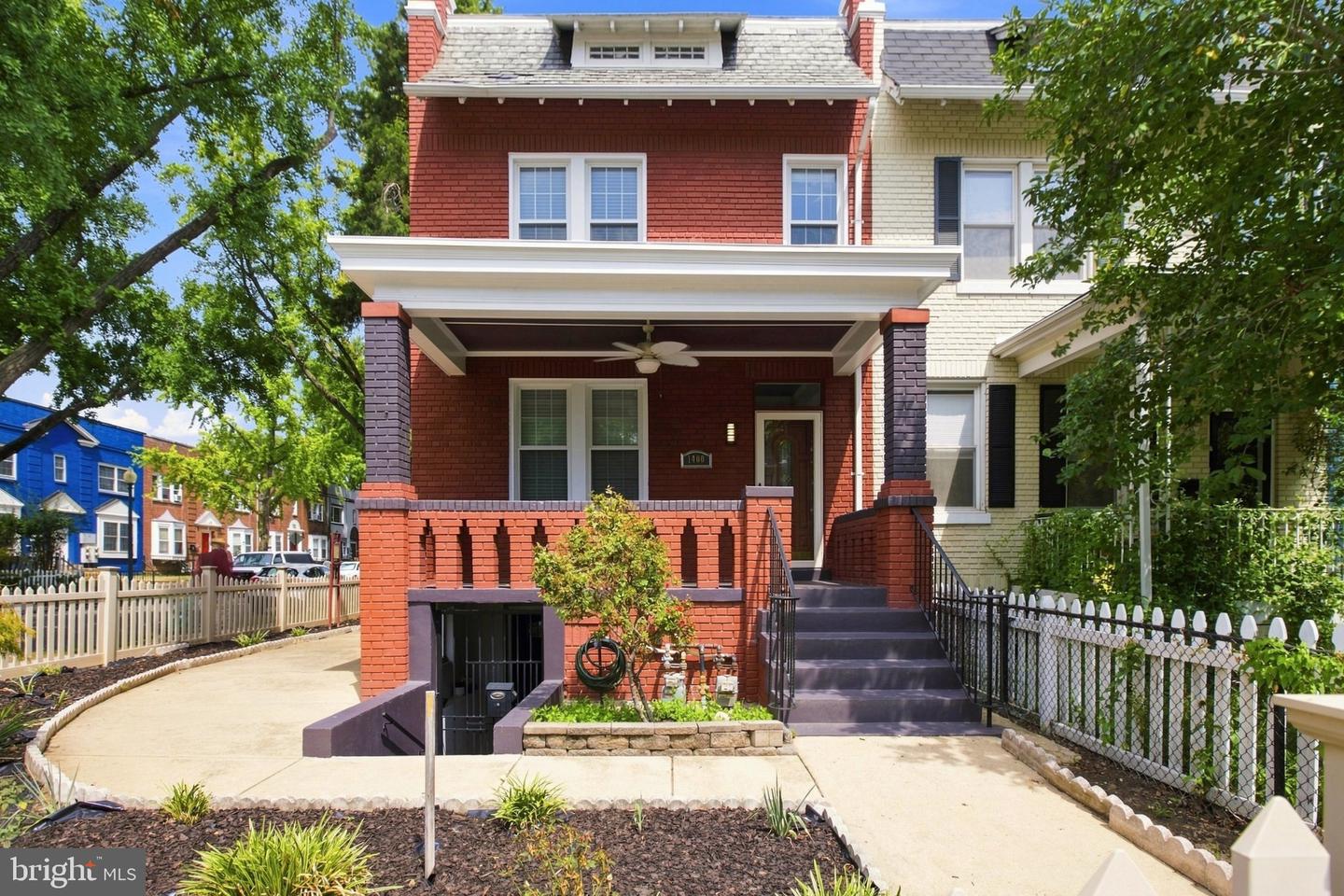 1400 Morse St NE #a — photo