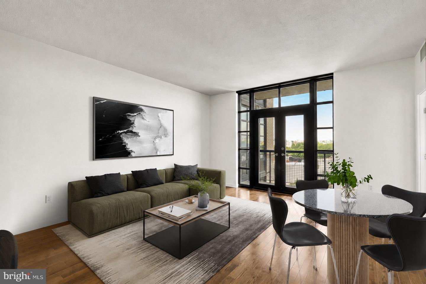 437 New York Ave NW #903 — photo