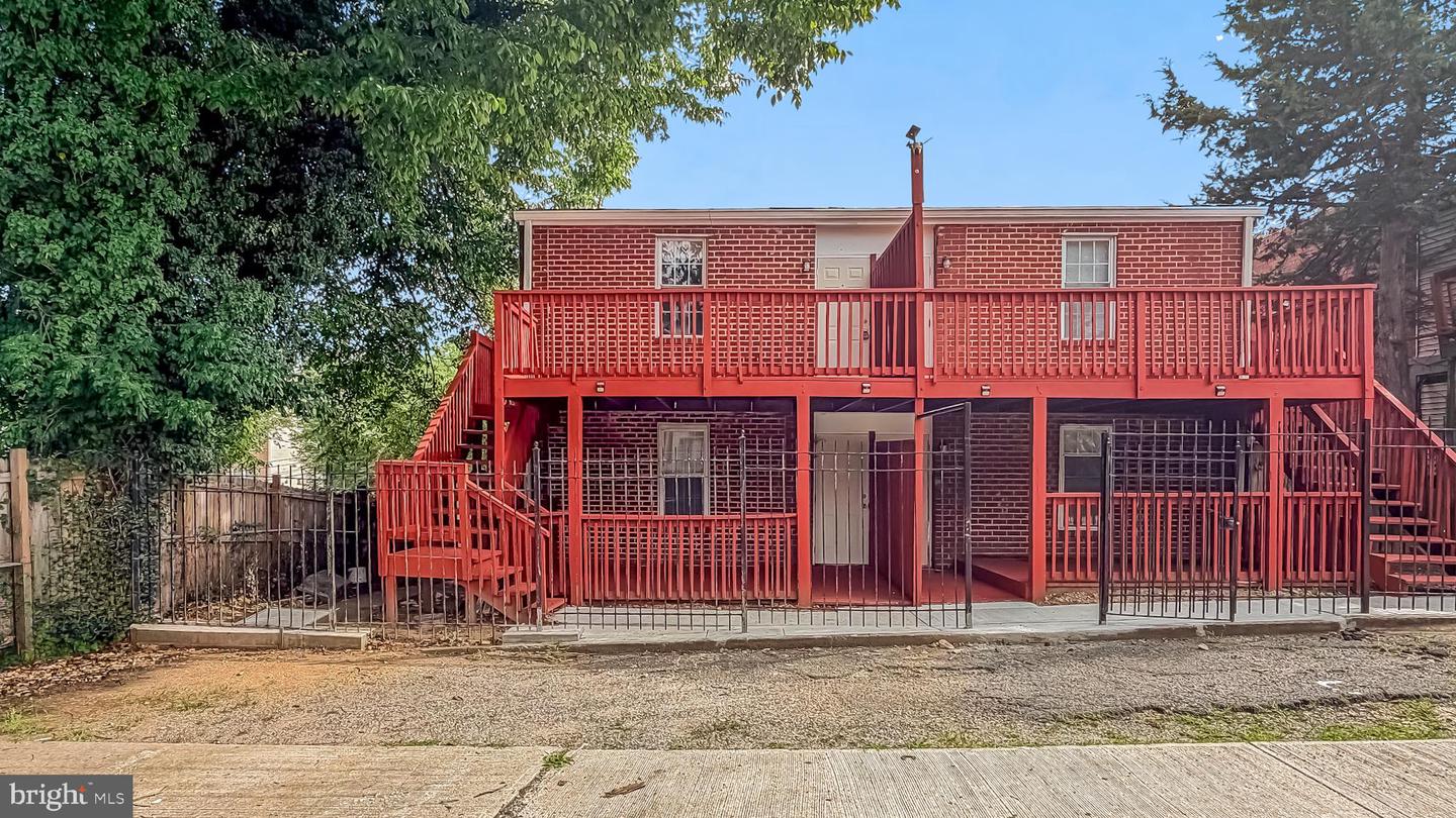 2816 Hartford St SE — photo