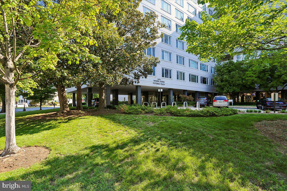 2475 Virginia NW #220 — photo