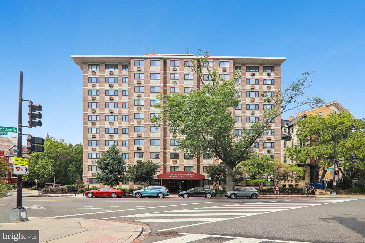1816 New Hampshire Ave NW #303 — photo