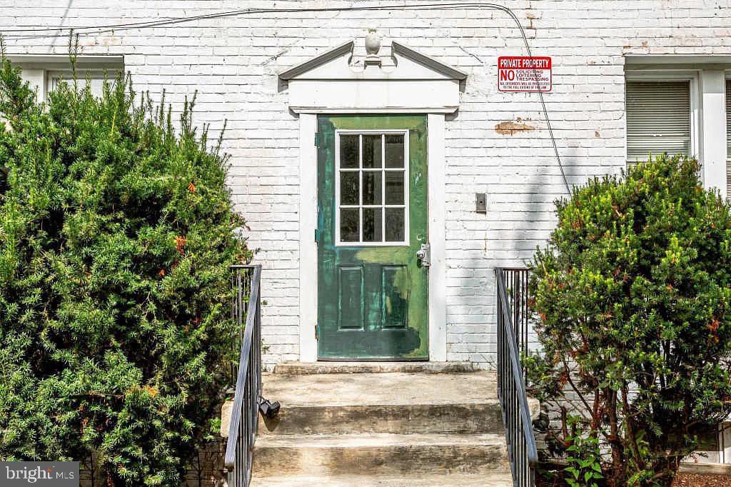 4208 Foote St NE — photo