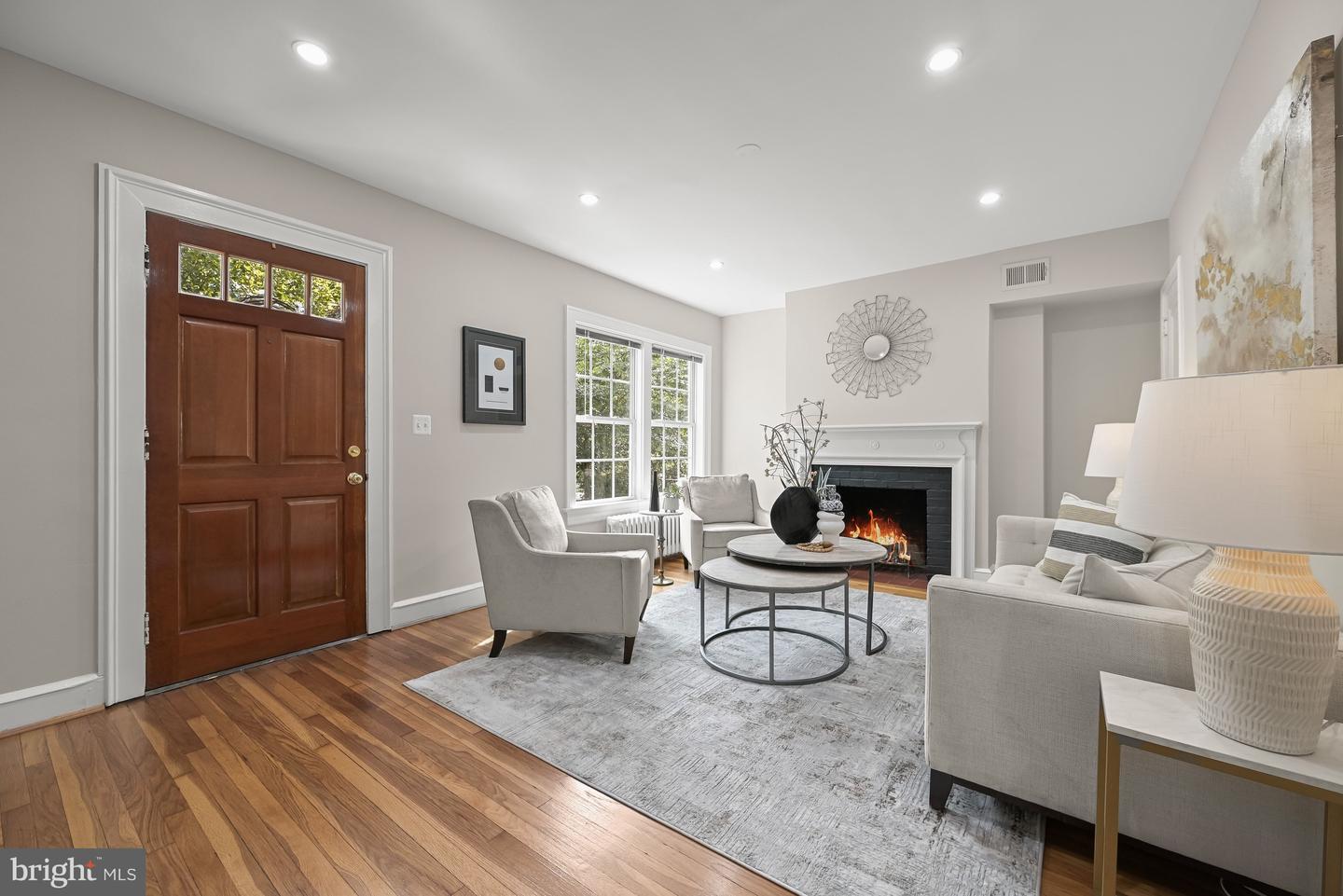 3527 R Street NW, Washington, DC 20007 — photo 3