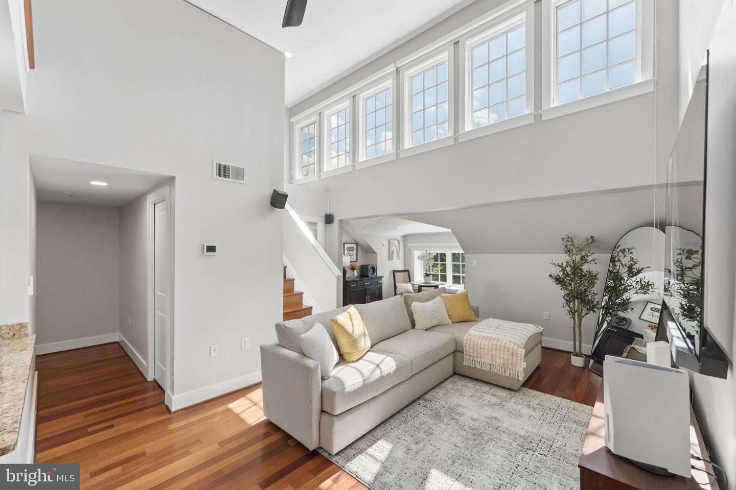 5233 Connecticut Ave NW #301 — photo