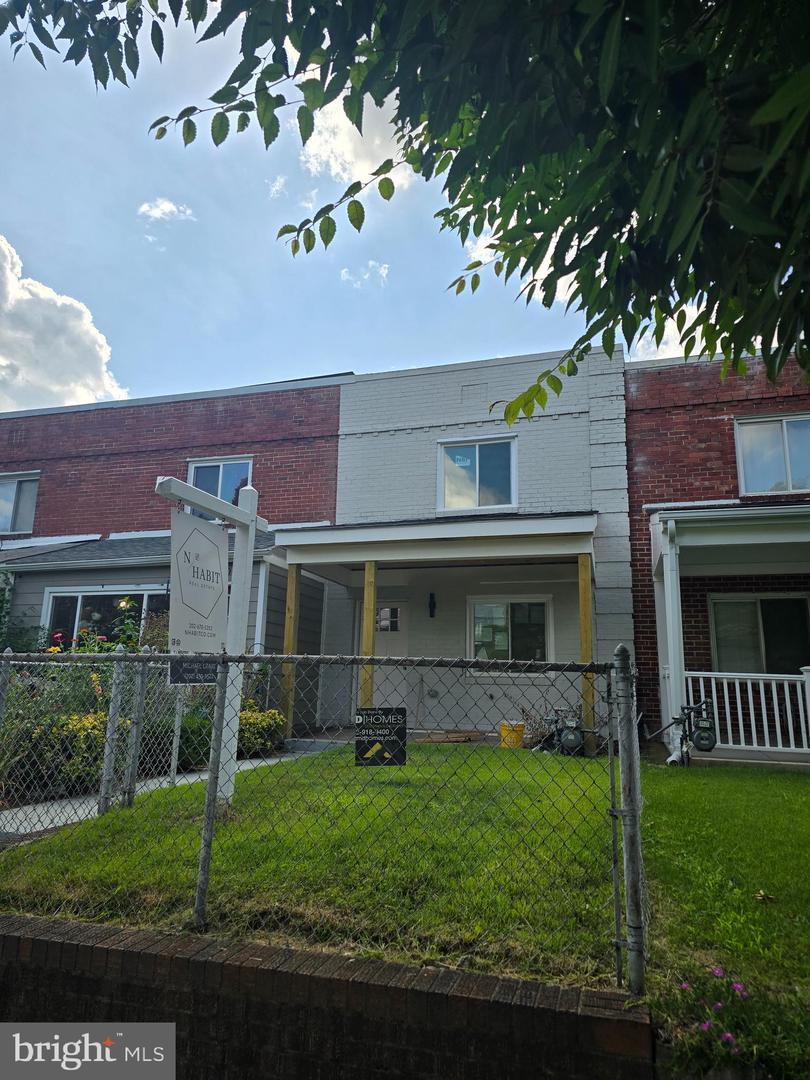 122 33rd St NE — photo
