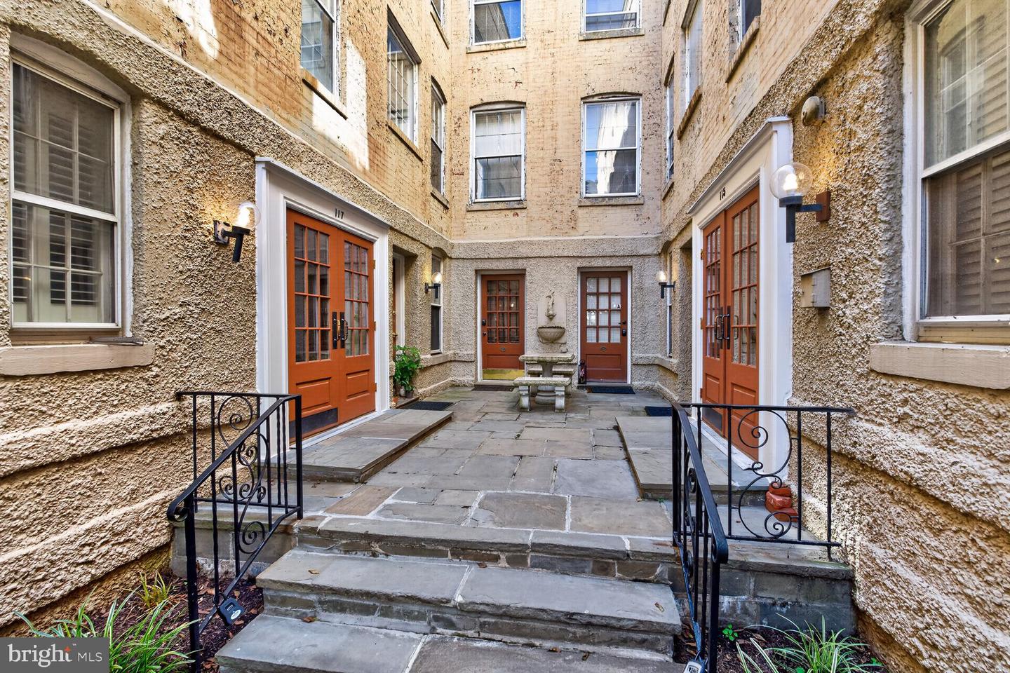 115 E SE #201, Washington, DC 20003 — photo 3