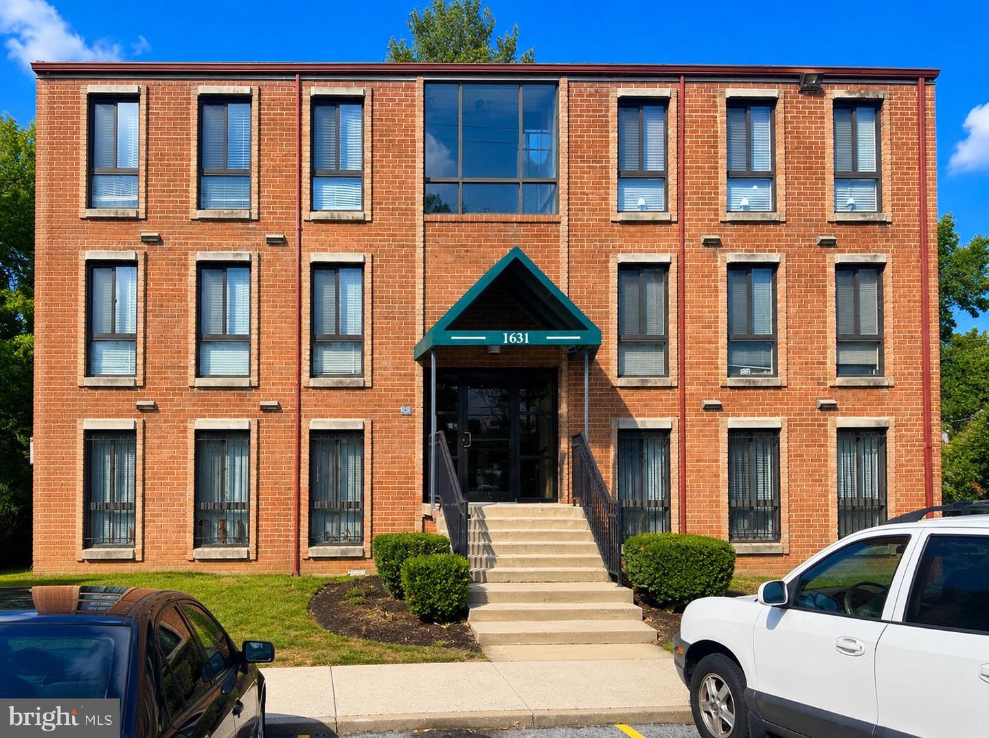 1631 Gainesville St SE #301 — photo