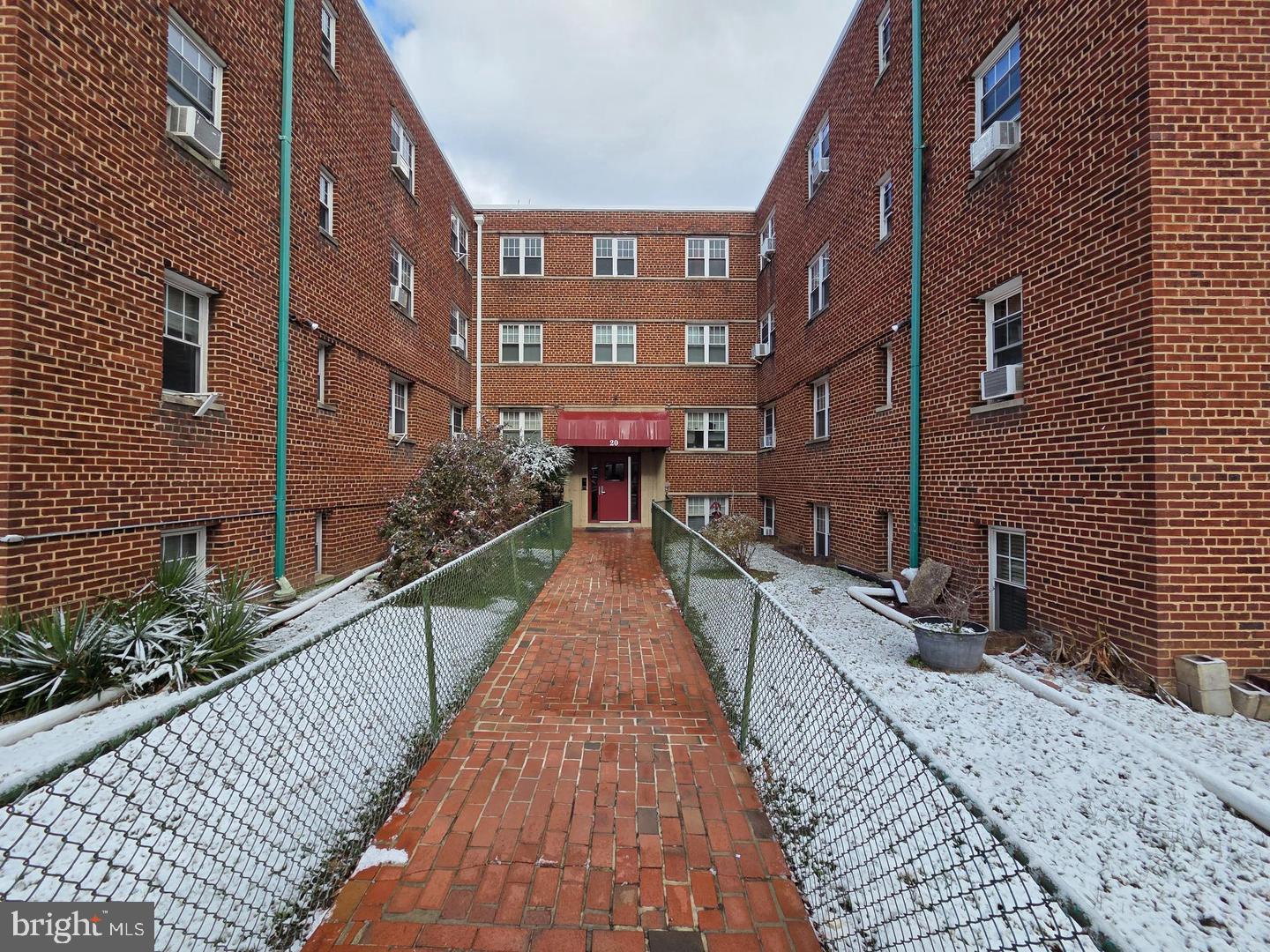 20 Chesapeake St SE #38 — photo