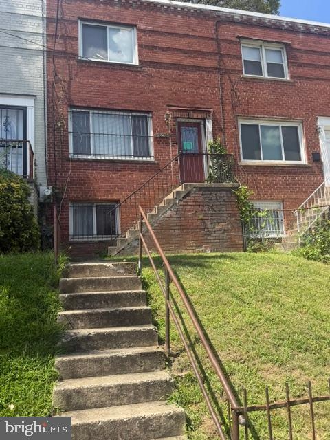 2305 16th St SE — photo