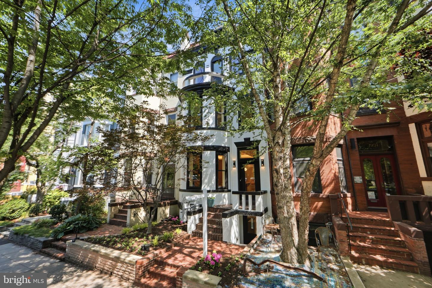 1933 Calvert St NW — photo