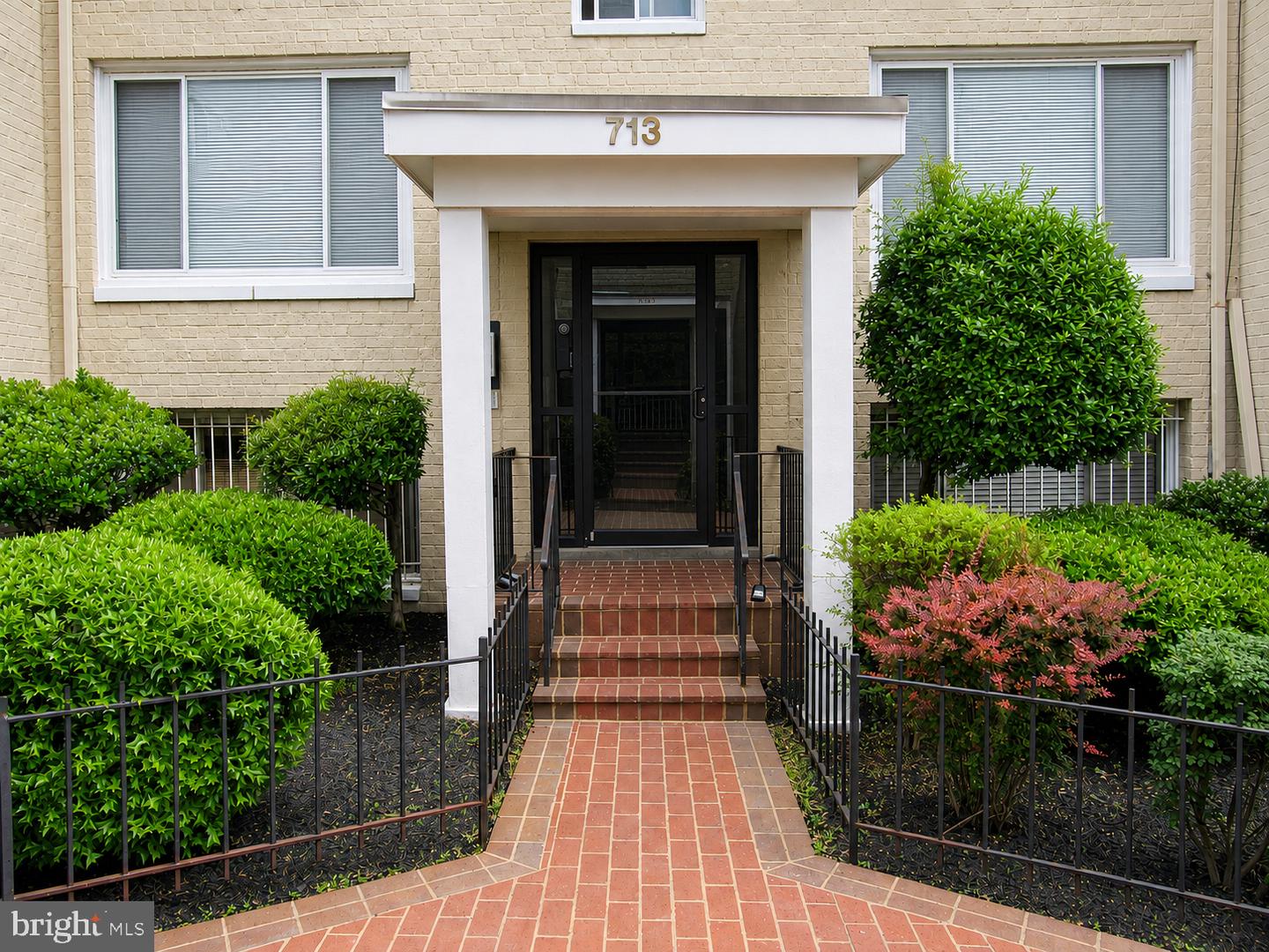 713 Brandywine St SE #B3 — photo