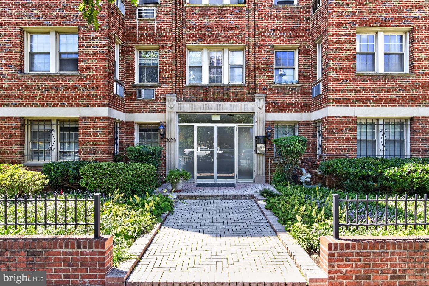3028 Wisconsin Ave NW #105 — photo