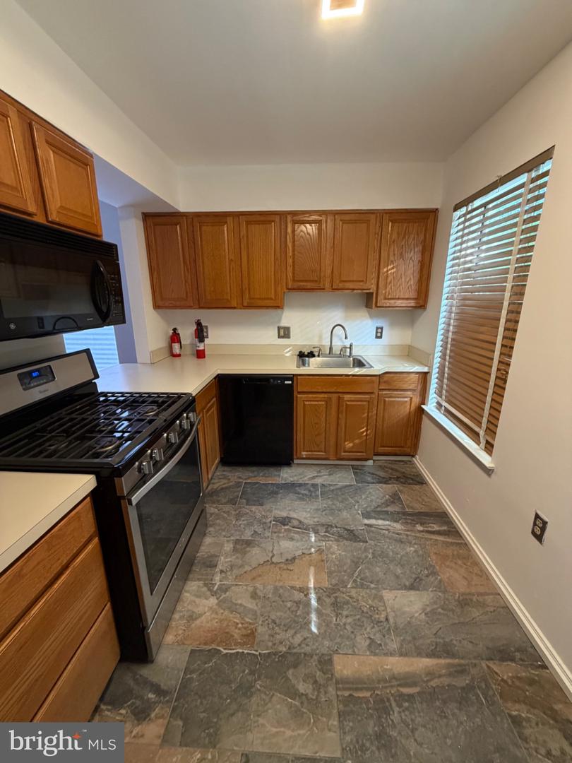 3708 Franklin D Roosevelt NE #B — photo