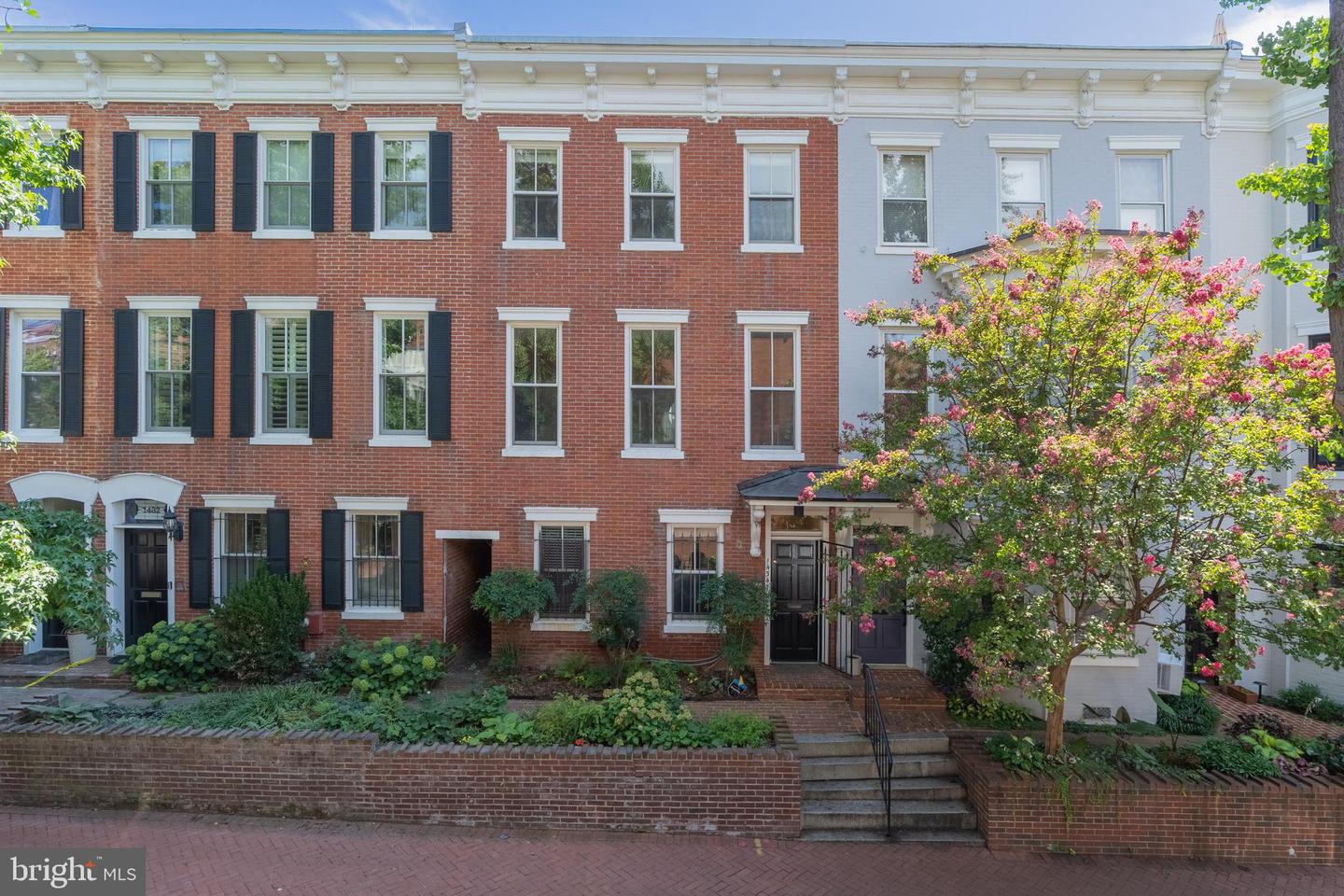 1434 Corcoran St NW — photo
