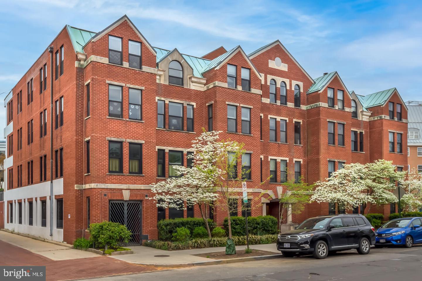 649 C St SE #205 — photo