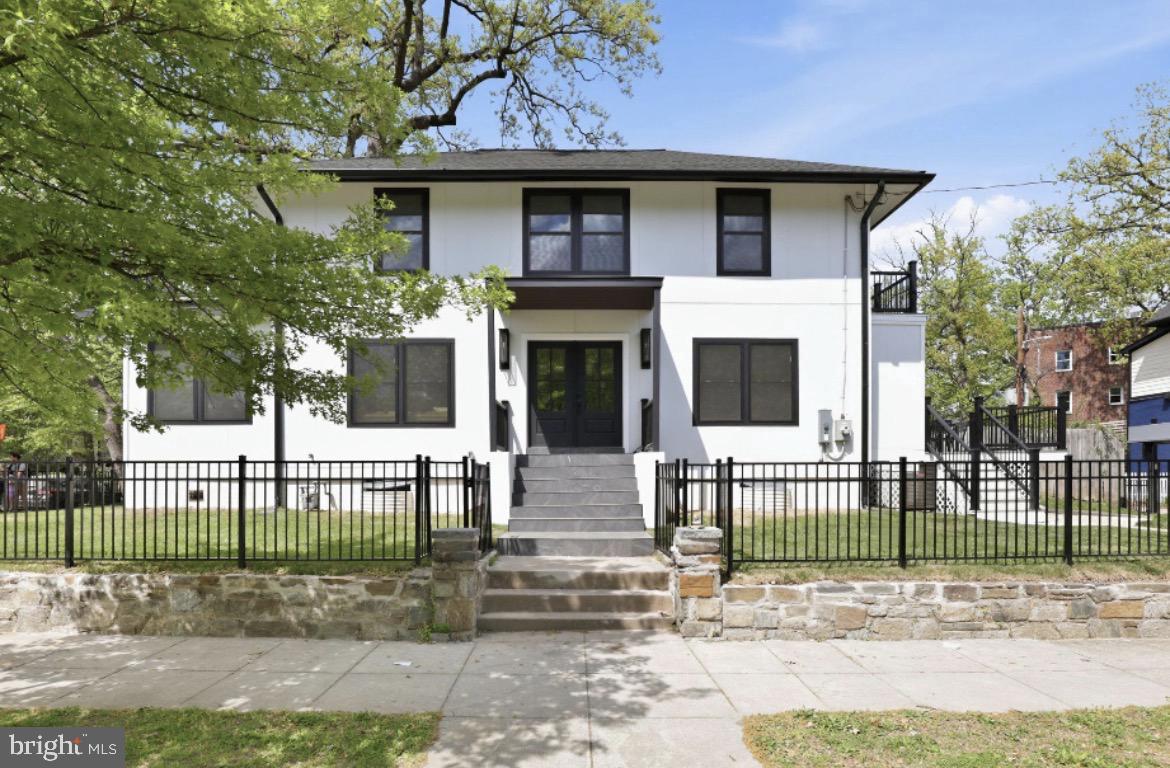 1355 Longfellow St NW — photo