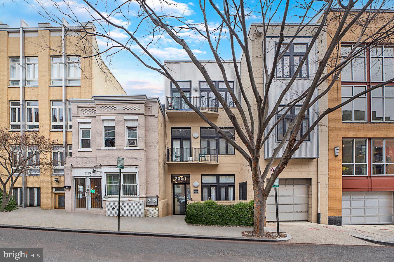 2357 Champlain St NW #201 — photo