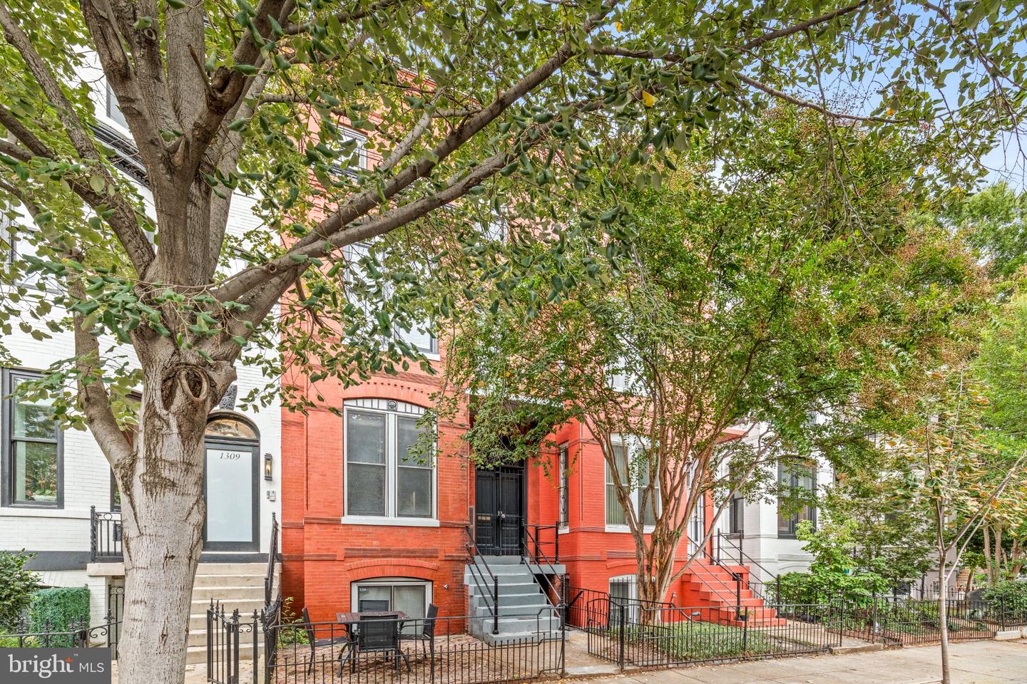 1307 R St NW #2 — photo