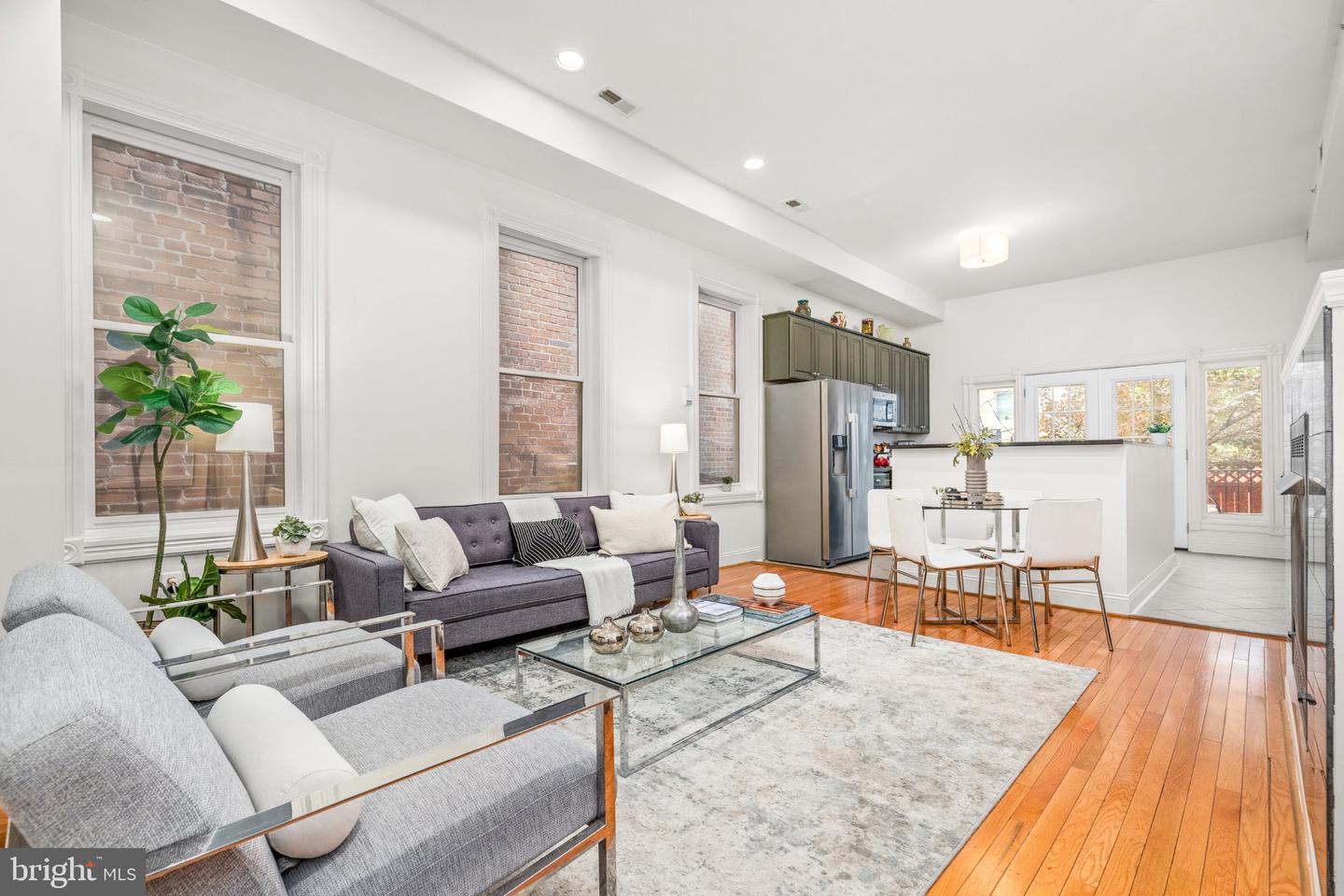 1307 R Street NW #2, Washington, DC 20009 — photo 2