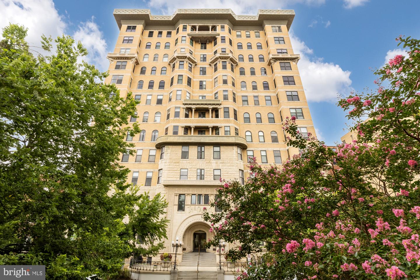 1615 Q St NW #202 — photo
