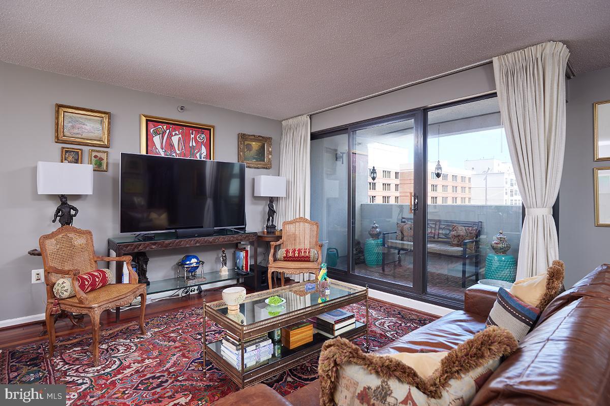 2311 M St NW #7O6 — photo