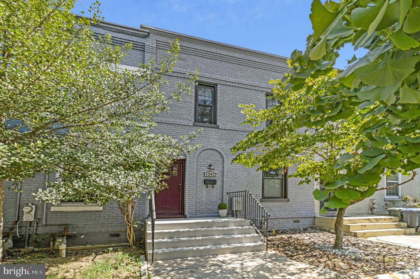 1242 Half St SW — photo