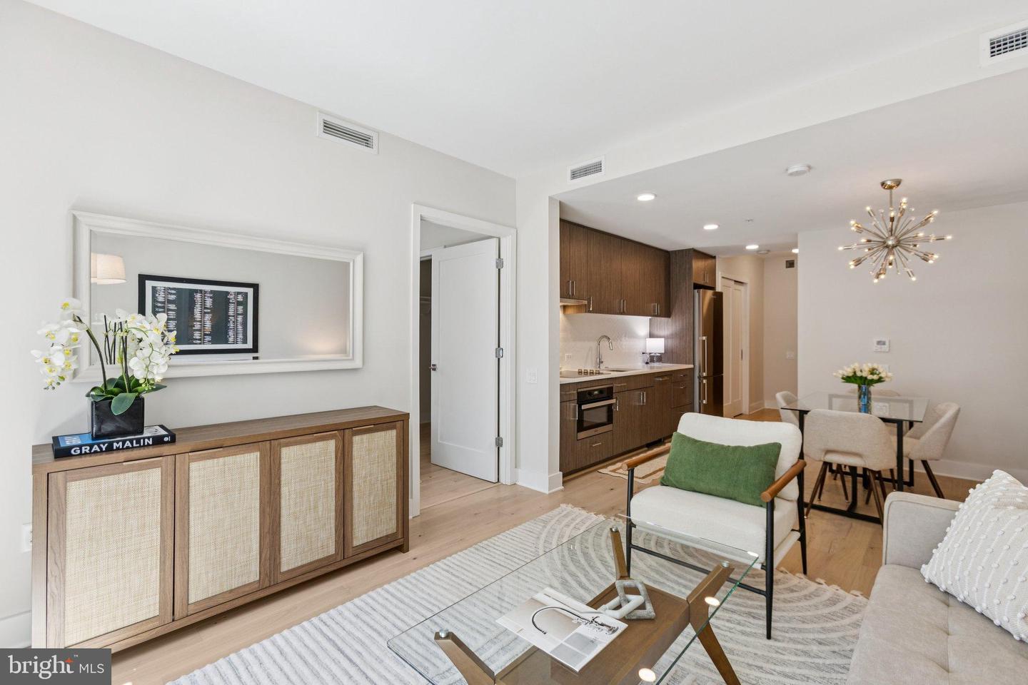 1211 Van St SE #1003 — photo