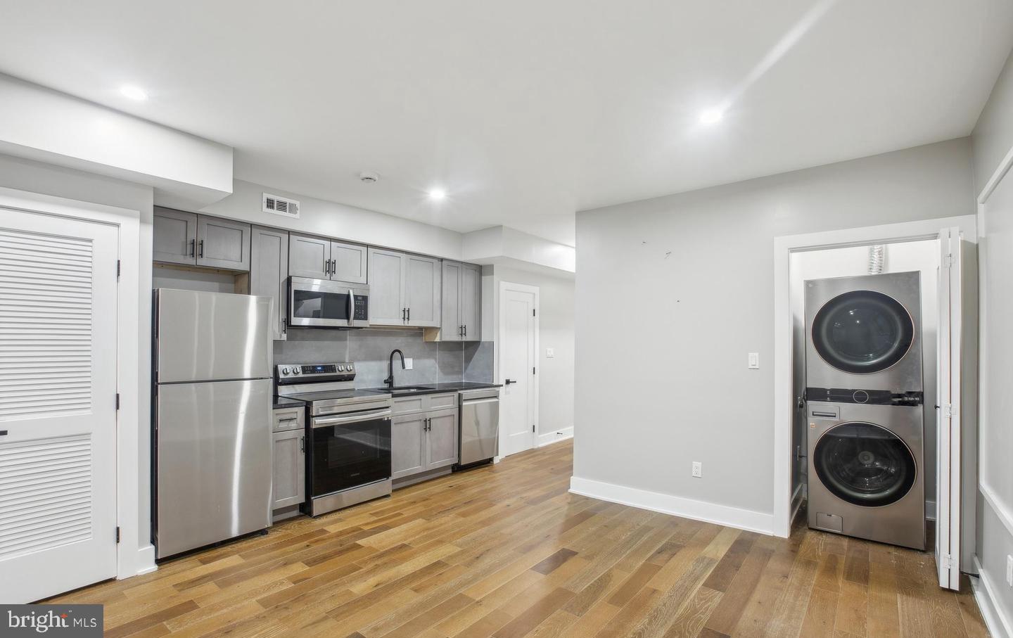 1703 W Virginia Ave NE #1 — photo