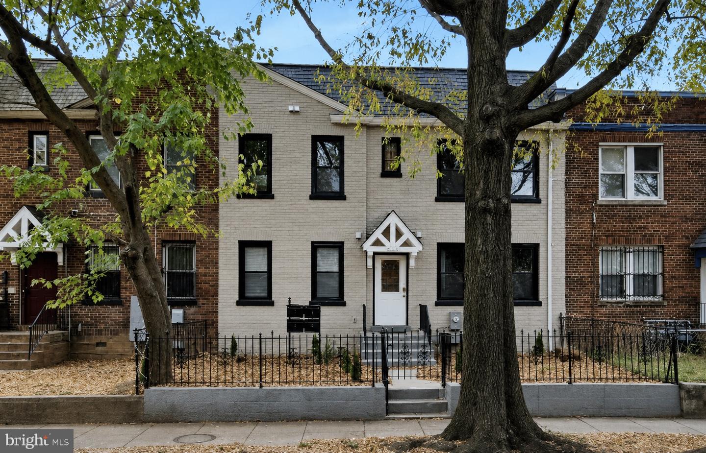 1703 W Virginia Ave NE #2 — photo