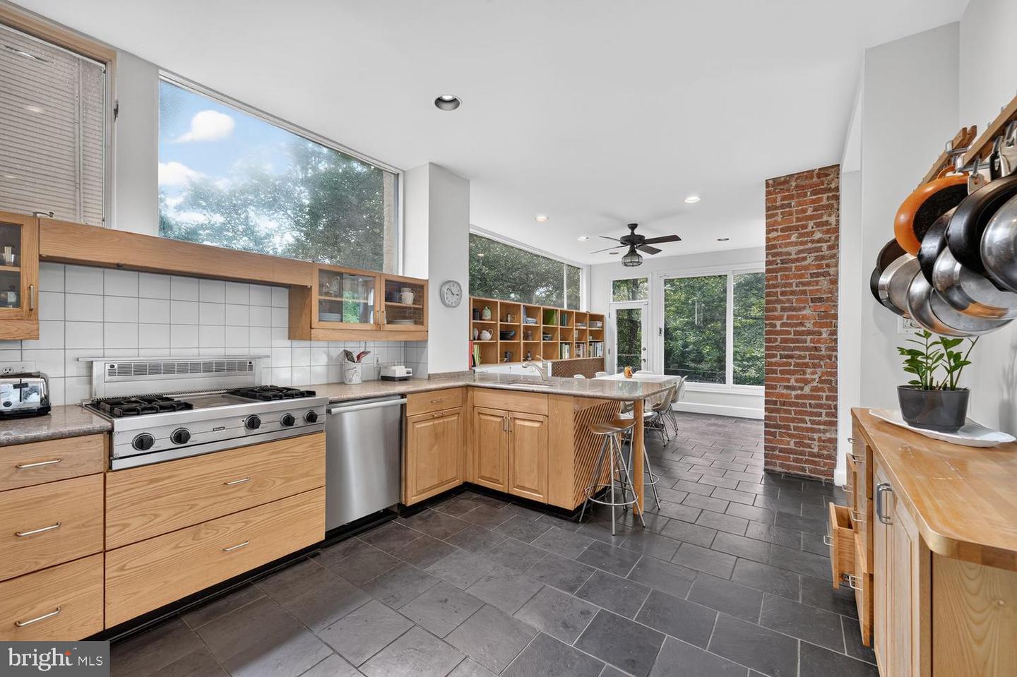 3214 Newark St NW — photo
