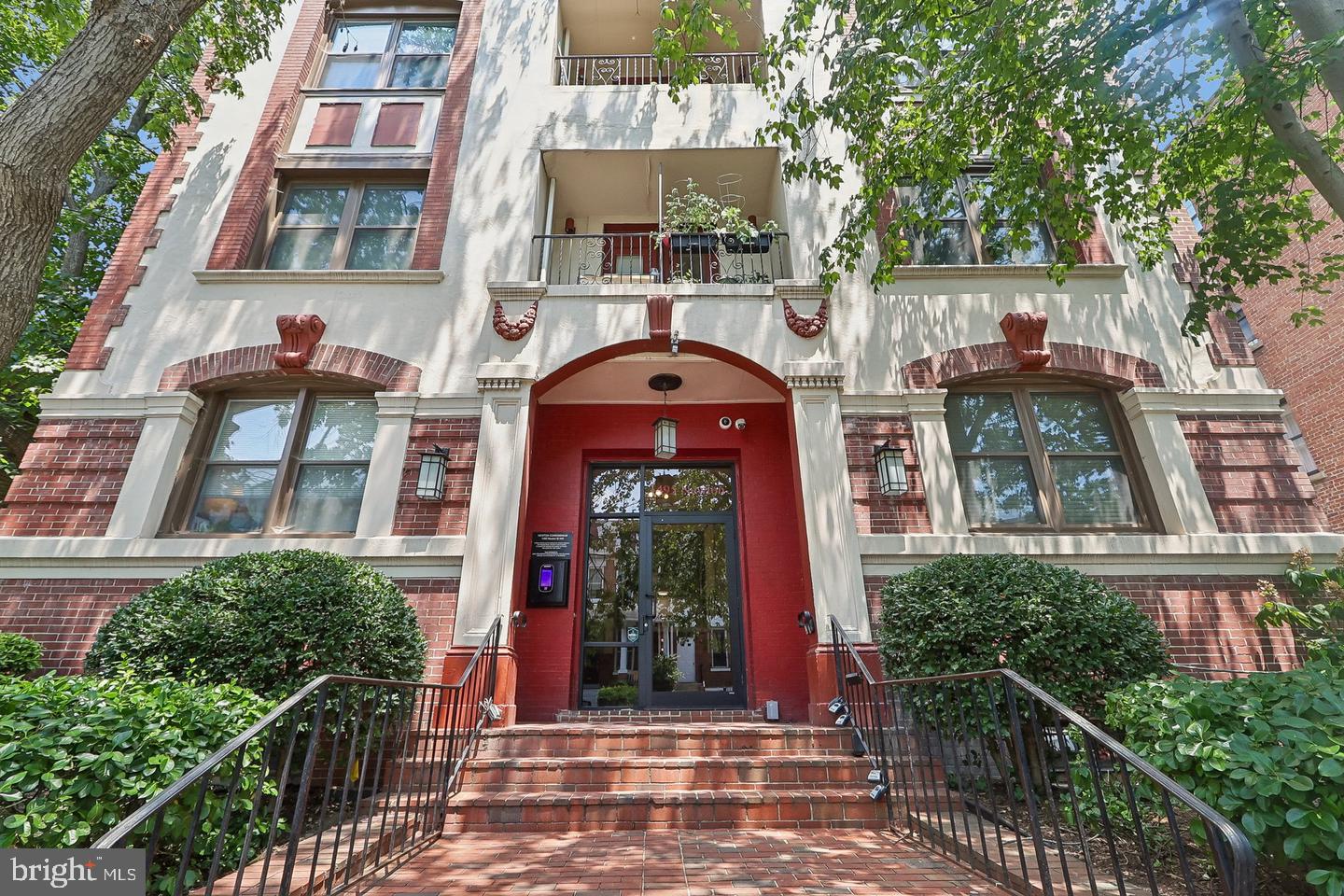 1495 Newton St NW #404 — photo