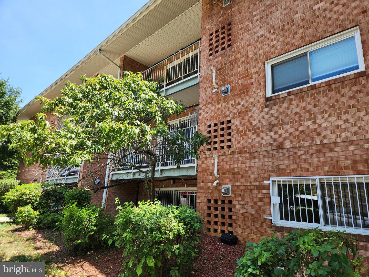 2845 Denver St SE #T4 — photo