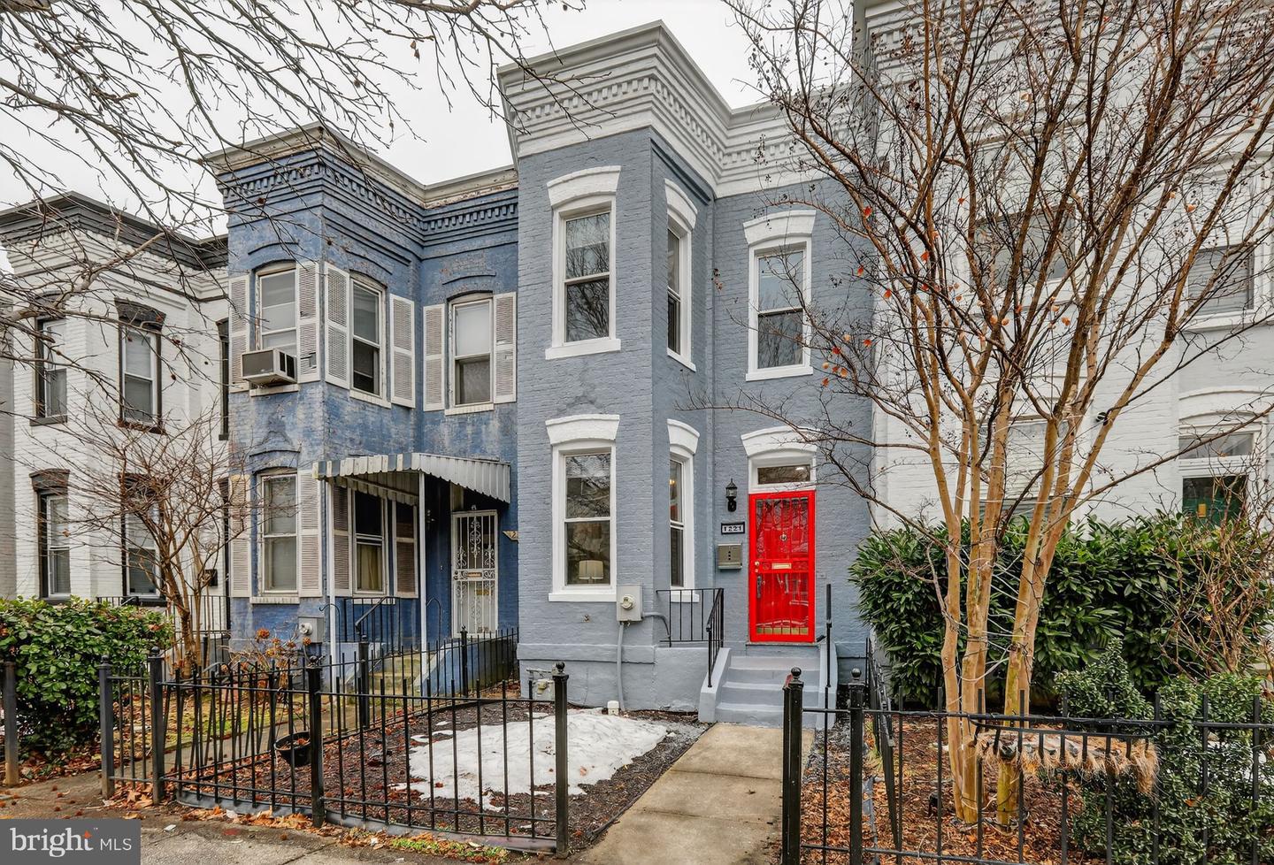1221 I St NE — photo