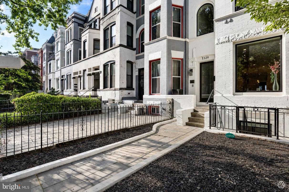 1329 Irving St NW #2 — photo