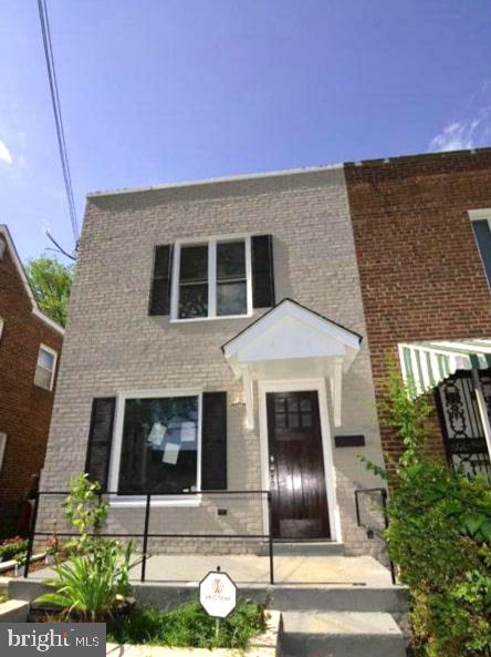 612 Brandywine St SE — photo