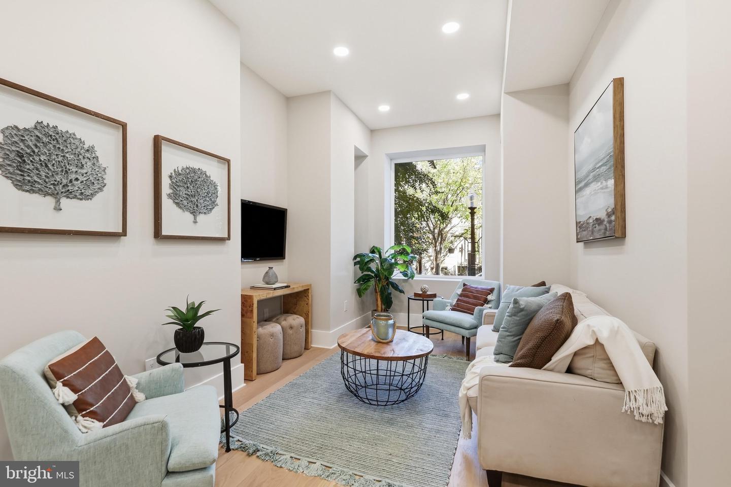 10 R Street NW, Washington, DC 20001 — photo 3