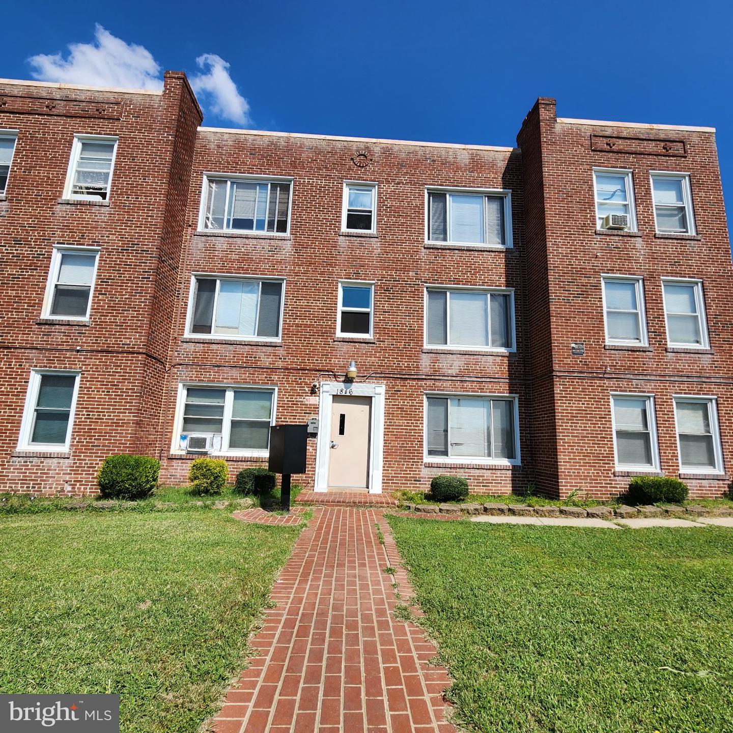 1846 Maryland Ave NE — photo