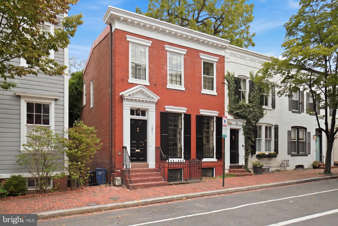 1241 33rd St NW — photo