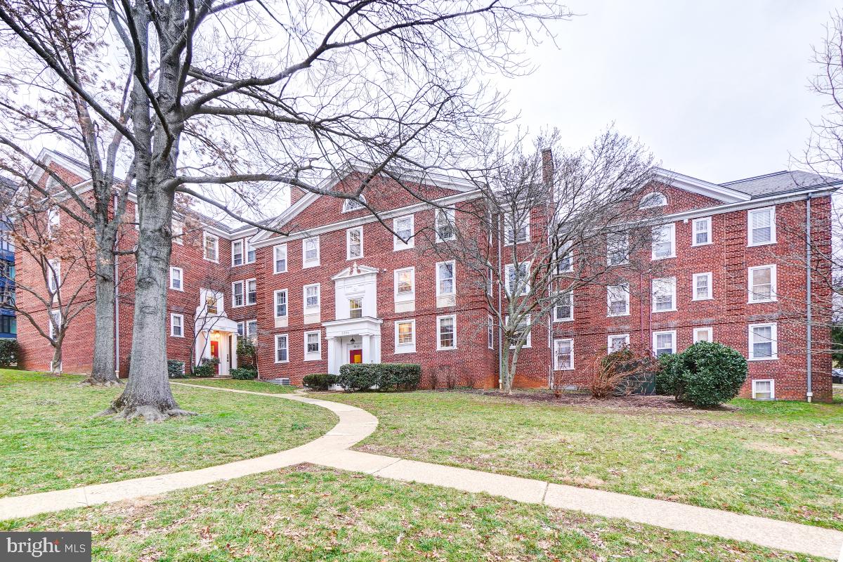 3855 Rodman St NW #D46 — photo