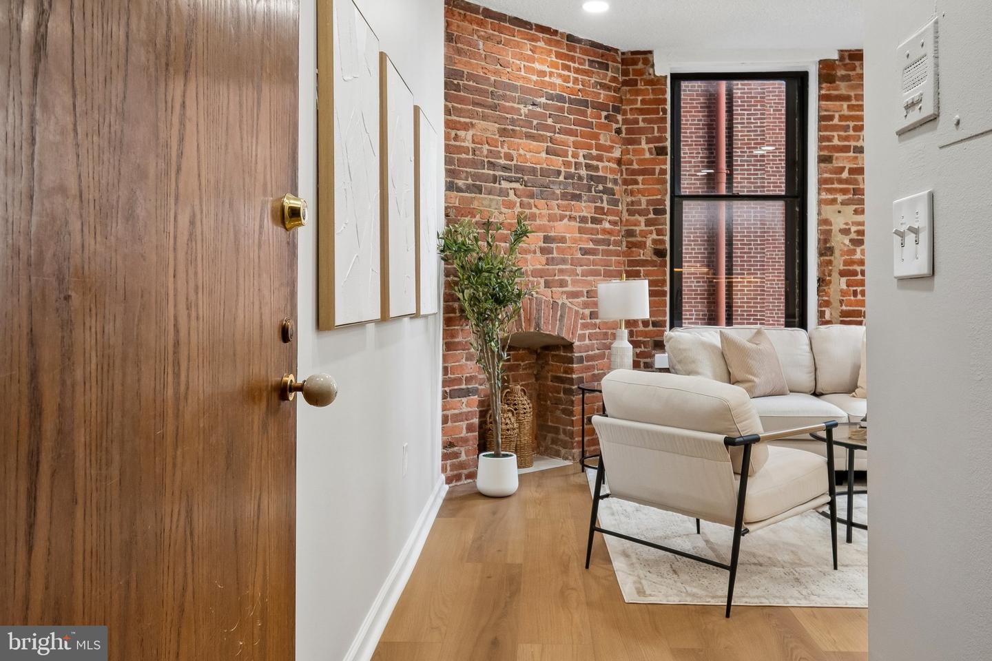 1615 Q St NW #312 — photo