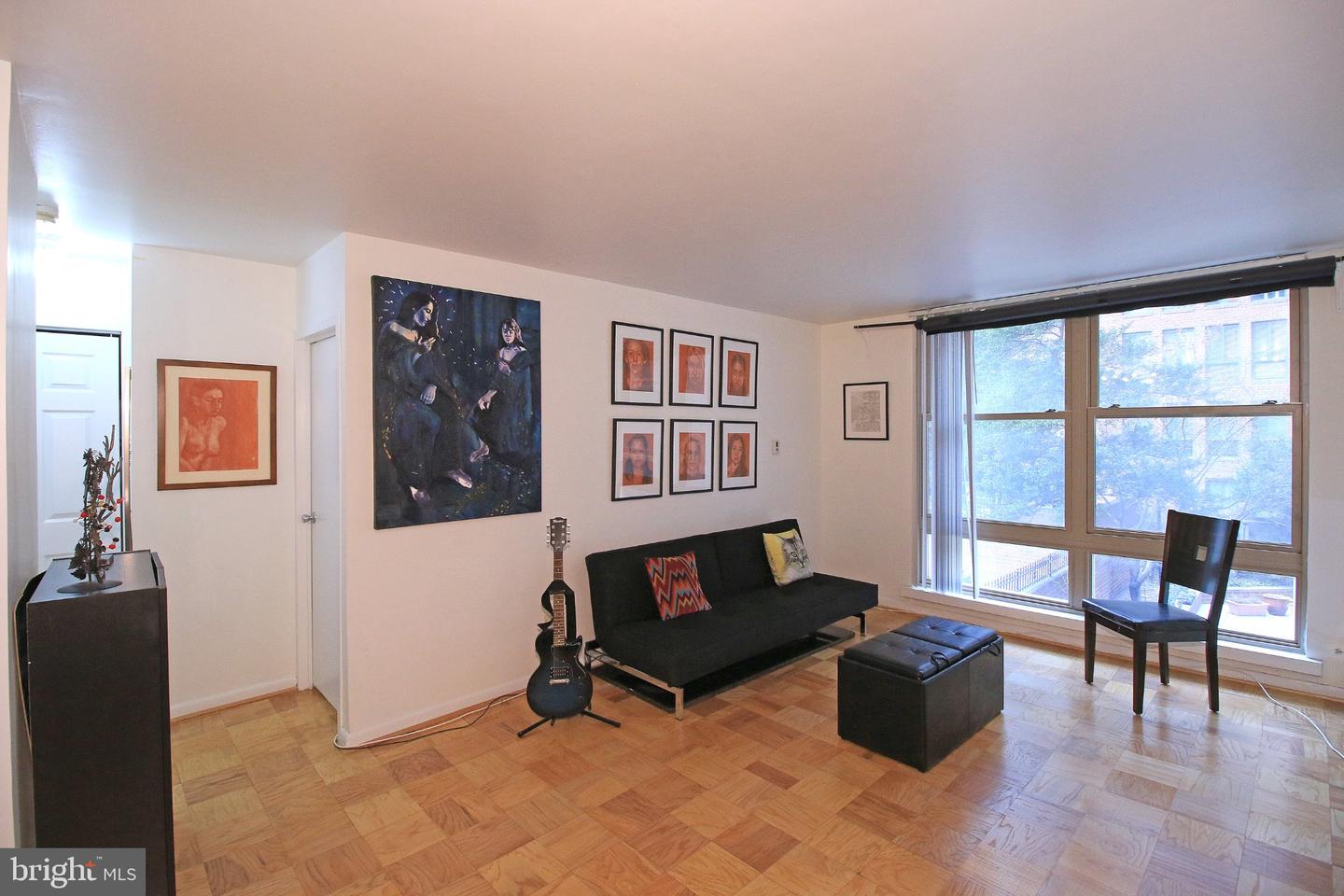 1260 21st St NW #207 — photo