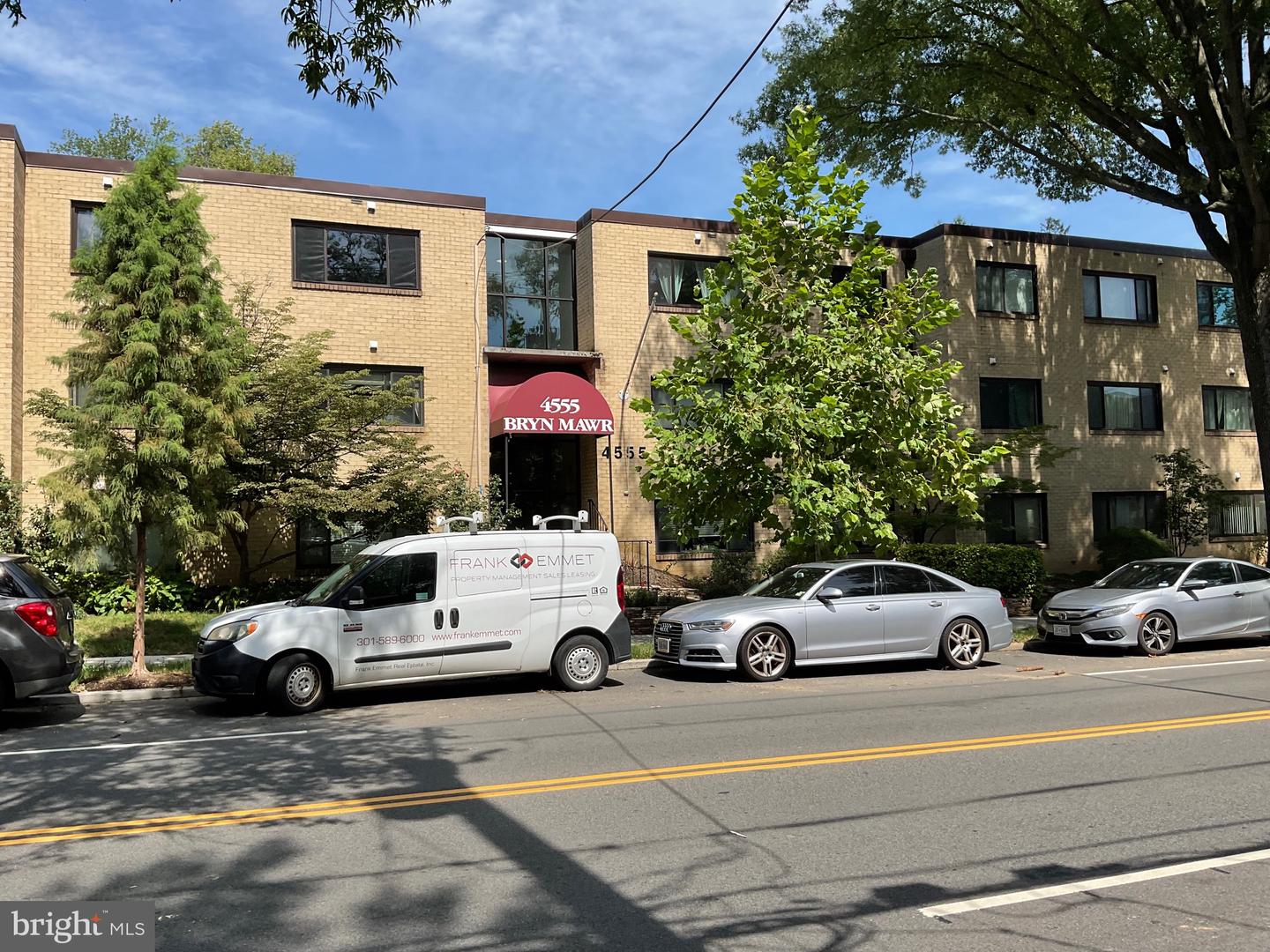 4555 Macarthur Blvd NW #208 — photo