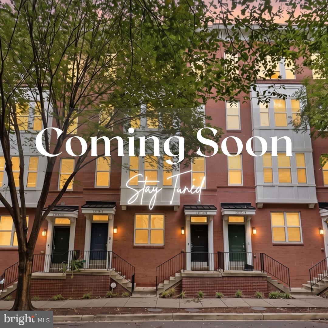 Sayles Pl SE #8 — photo