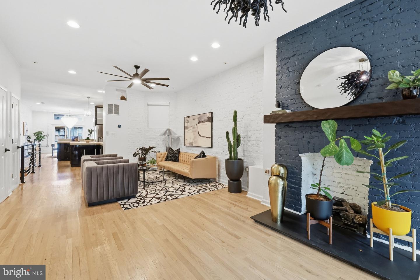 55 Rhode Island Ave NW #1 — photo