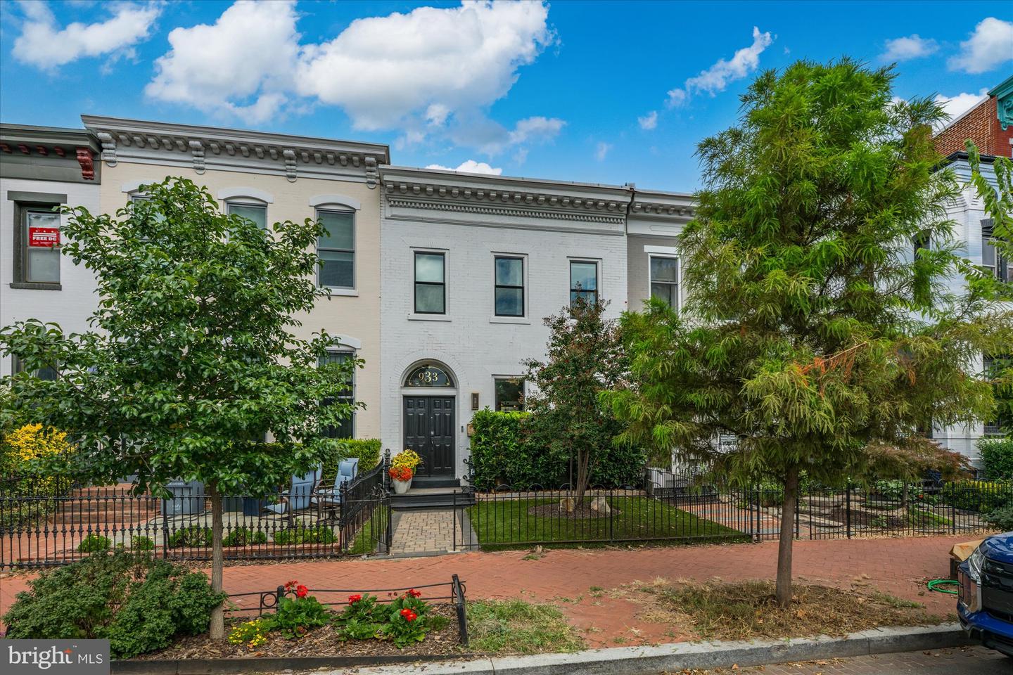 933 O St NW — photo